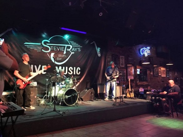 19758419_10101268760795239_2036873256_n