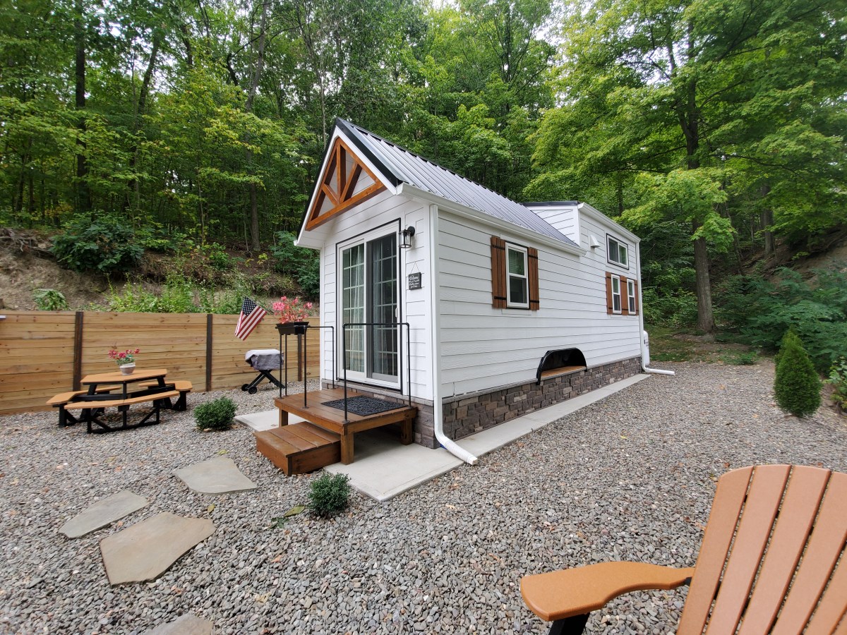 NY Road Trip: Finger Lakes Tiny House – Chaos & Coffee Beans